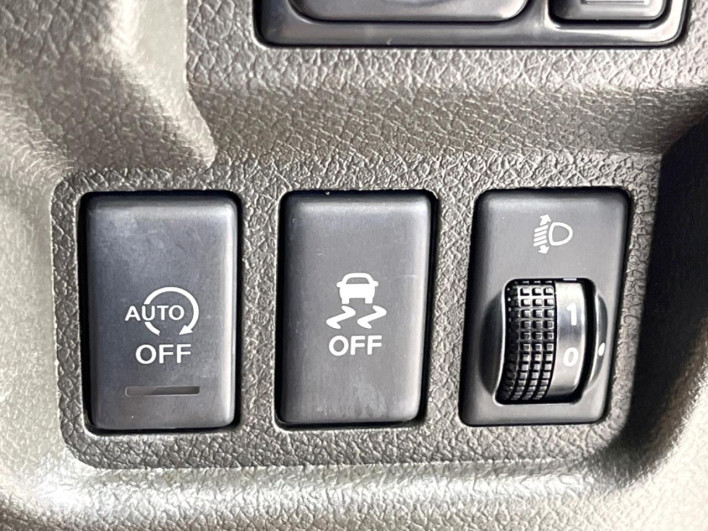 2015 Nissan Cube DBA-Z12 (UW-6a2f6d7229298)[7]