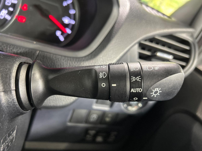 2014 Toyota Voxy DBA-ZRR85W (UW-6a2f6d800b2aa)[25]