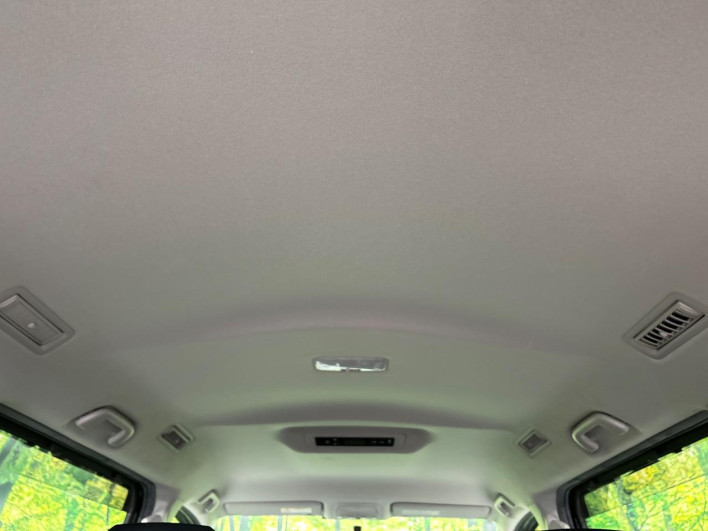 2014 Toyota Voxy DBA-ZRR85W (UW-6a2f6d800b2aa)[7]