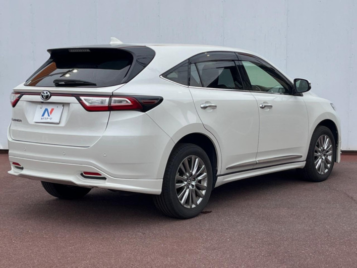 2017 Toyota Harrier DBA-ZSU60W (UW-6a2f6d8606fb6)[21]
