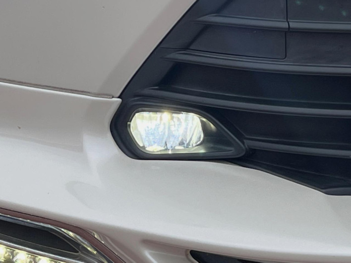 2017 Toyota Harrier DBA-ZSU60W (UW-6a2f6d8606fb6)[15]