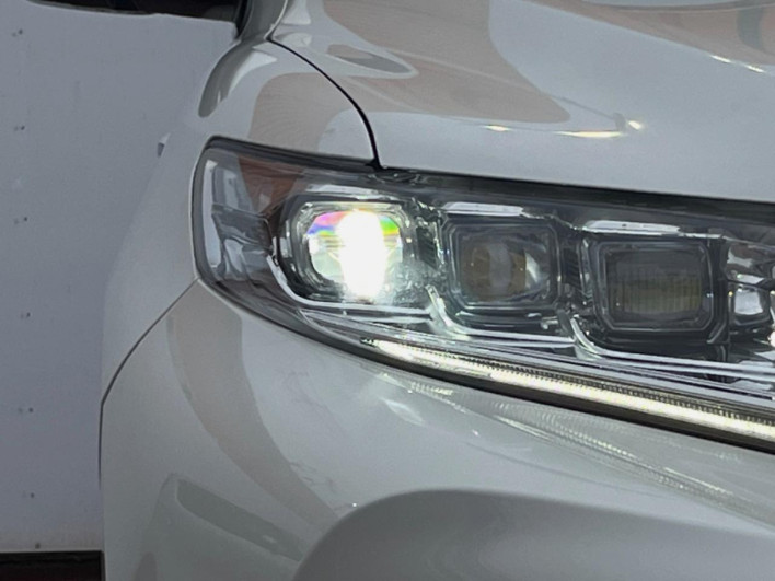 2017 Toyota Harrier DBA-ZSU60W (UW-6a2f6d8606fb6)[14]
