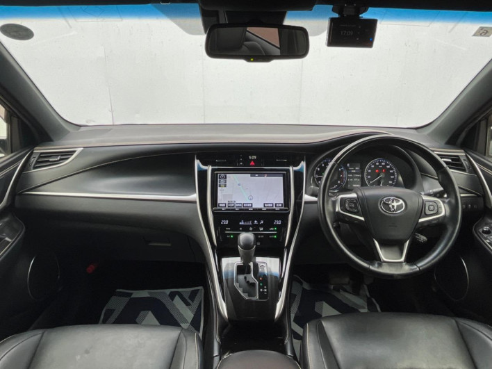 2017 Toyota Harrier DBA-ZSU60W (UW-6a2f6d8606fb6)[29]