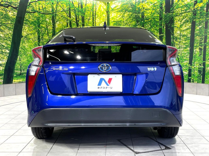 2017 Toyota Prius DAA-ZVW50 (UW-6a2f6d8e61d07)[19]