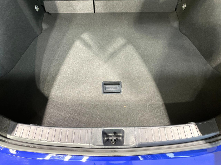 2017 Toyota Prius DAA-ZVW50 (UW-6a2f6d8e61d07)[14]