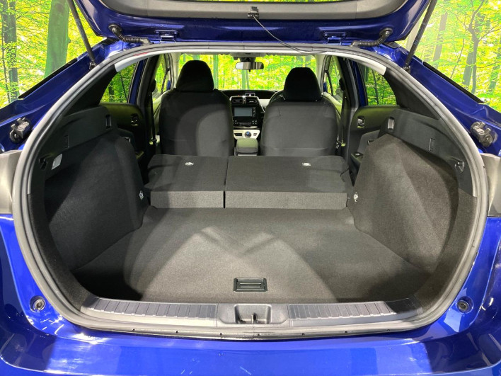 2017 Toyota Prius DAA-ZVW50 (UW-6a2f6d8e61d07)[13]