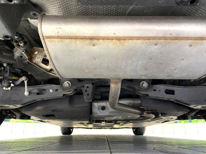 2017 Toyota Prius DAA-ZVW50 (UW-6a2f6d8e61d07)[9]