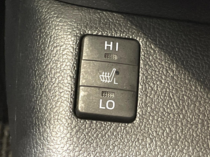 2016 Toyota Prius DAA-ZVW50 (UW-6a2f6d8f5949c)[19]