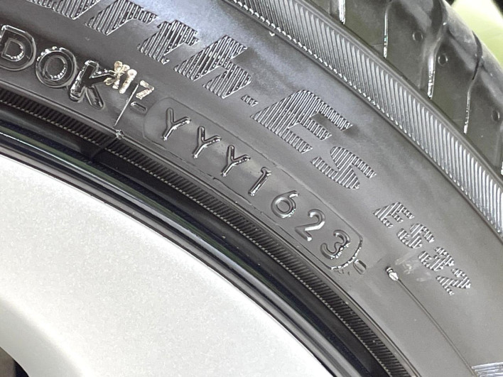 2016 Toyota Prius DAA-ZVW50 (UW-6a2f6d8f5949c)[6]