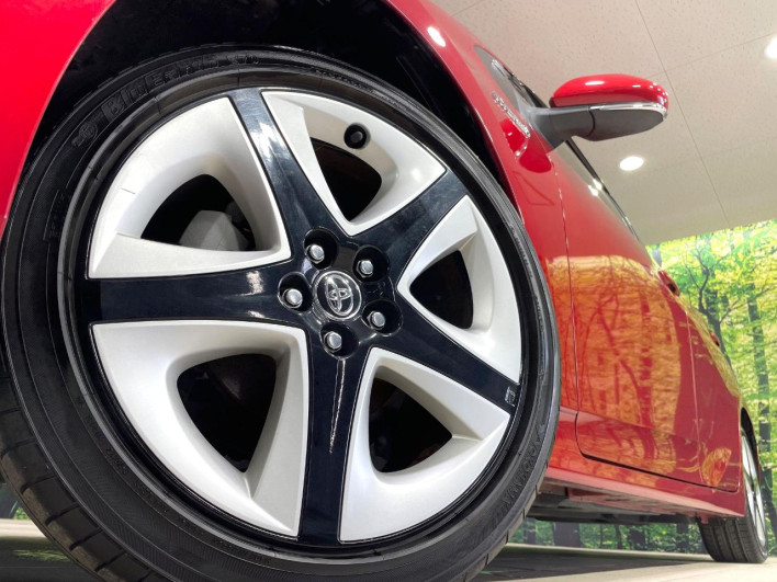 2016 Toyota Prius DAA-ZVW50 (UW-6a2f6d8f5949c)[7]