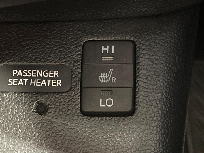 2016 Toyota Prius DAA-ZVW50 (UW-6a2f6d8f5949c)[18]