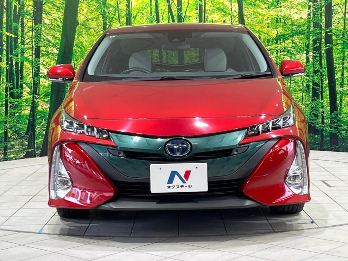 2017 Toyota Prius PHV DLA-ZVW52 (UW-6a2f6d93d098a)[19]