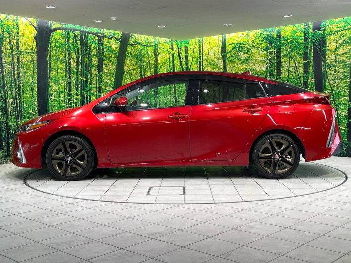 2017 Toyota Prius PHV DLA-ZVW52 (UW-6a2f6d93d098a)[7]