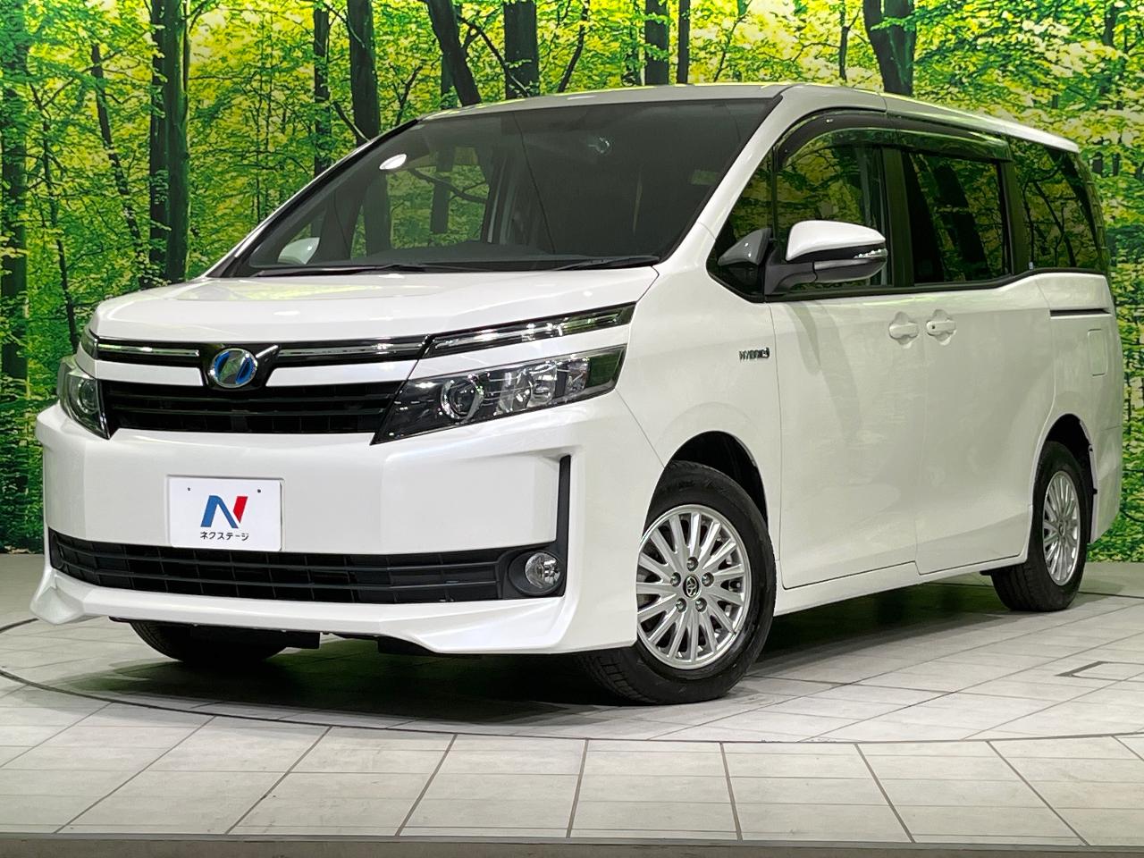 2015 Toyota Voxy DAA-ZWR80G