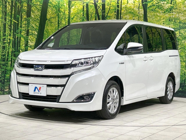 2017 Toyota Noah DAA-ZWR80G (UW-6a2f6d98dd458)[6]