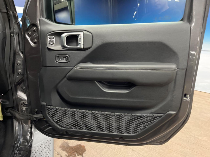 2019 Chrysler Jeep Wrangler Unlimited ABA-JL36L (UW-6a30bd4622eb1)[24]