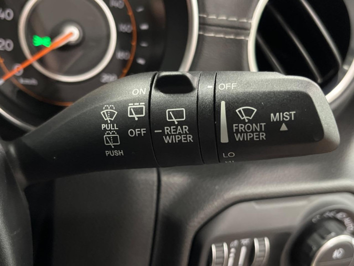 2019 Chrysler Jeep Wrangler Unlimited ABA-JL36L (UW-6a30bd4622eb1)[21]
