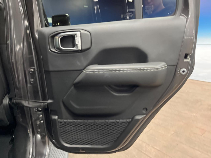 2019 Chrysler Jeep Wrangler Unlimited ABA-JL36L (UW-6a30bd4622eb1)[25]