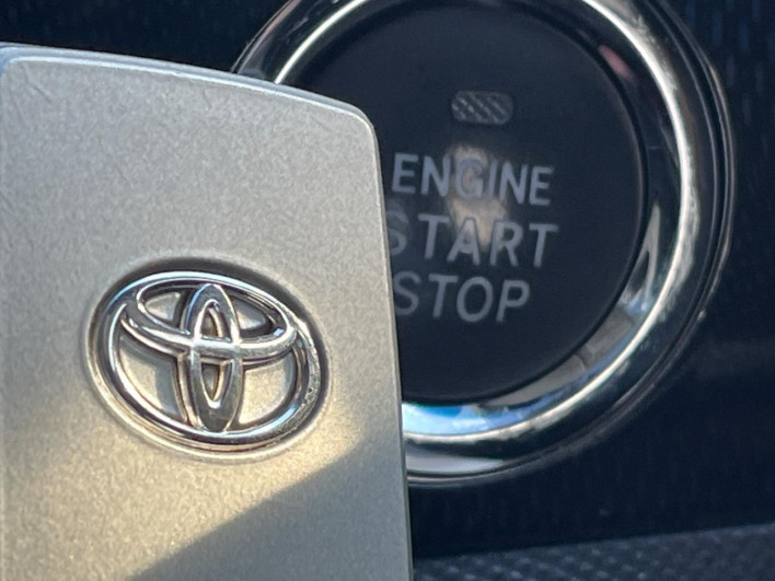 2012 Toyota Estima DBA-ACR50W (UW-6a30bd5a4b868)[22]