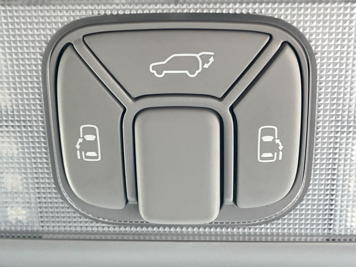 2012 Toyota Estima DBA-ACR50W (UW-6a30bd5a4b868)[29]