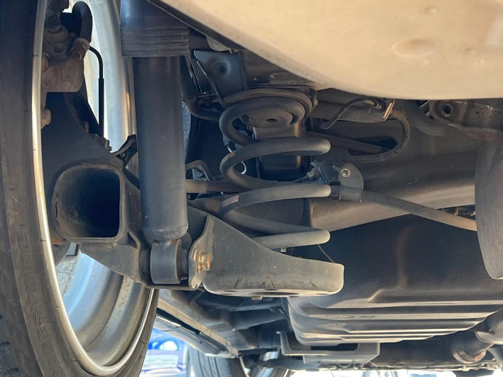 2012 Toyota Estima DBA-ACR50W (UW-6a30bd5a4b868)[9]
