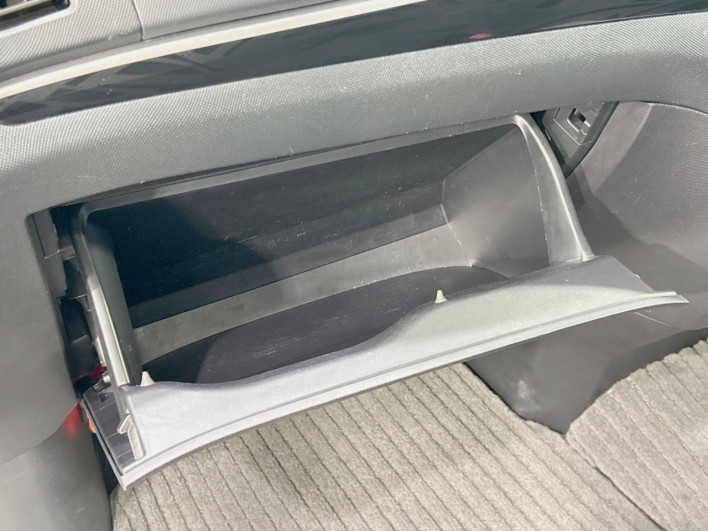 2014 Toyota Estima DBA-ACR50W (UW-6a30bd5b511a5)[23]