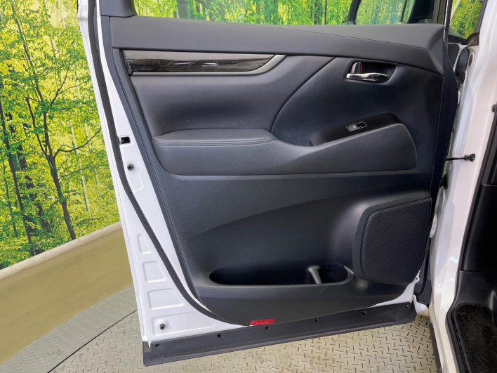 2016 Toyota Vellfire DBA-AGH30W (UW-6a30bd5cf0f6d)[8]