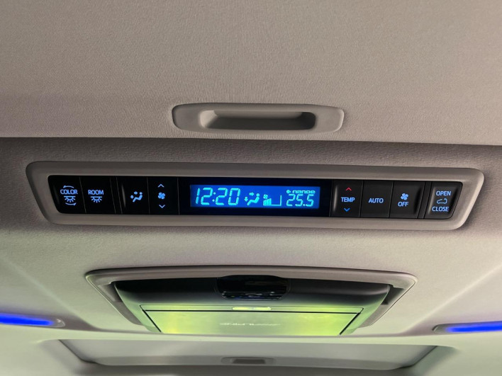 2016 Toyota Vellfire DBA-AGH30W (UW-6a30bd5cf0f6d)[28]