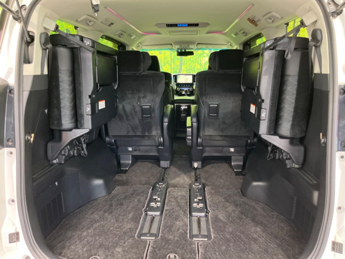 2017 Toyota Alphard DBA-AGH30W (UW-6a30bd5fb1c23)[26]
