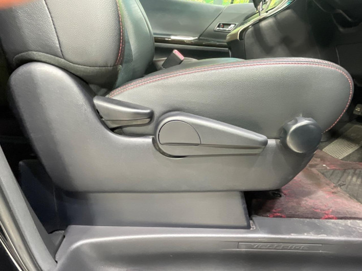 2014 Toyota Vellfire DBA-ANH20W (UW-6a30bd7348be5)[20]