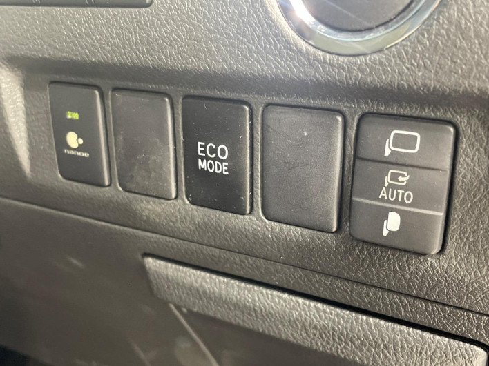 2014 Toyota Vellfire DBA-ANH20W (UW-6a30bd7348be5)[8]