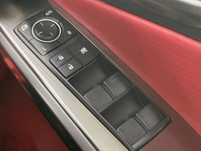2021 Lexus IS 6AA-AVE30 (UW-6a30bd7481f9e)[29]