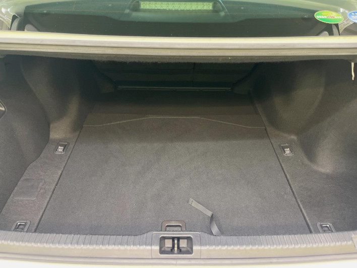 2021 Lexus IS 6AA-AVE30 (UW-6a30bd7481f9e)[16]