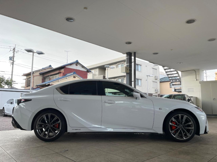 2021 Lexus IS 6AA-AVE30 (UW-6a30bd749371a)[25]