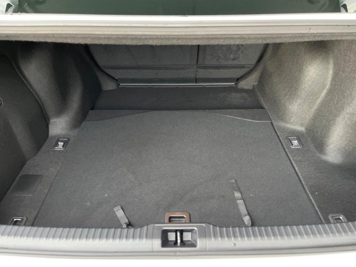 2021 Lexus IS 6AA-AVE30 (UW-6a30bd749371a)[10]