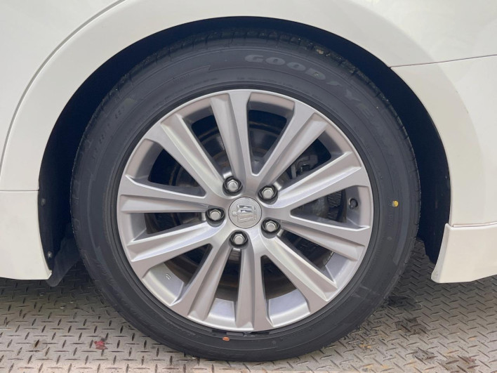 2015 Toyota Crown Hybrid DAA-AWS210 (UW-6a30bd77d54f2)[17]