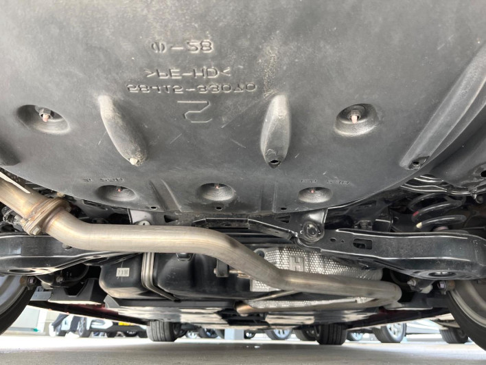 2017 Toyota Camry DAA-AXVH70 (UW-6a30bd8433d6c)[19]