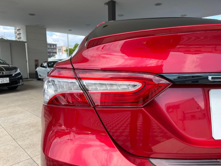 2017 Toyota Camry DAA-AXVH70 (UW-6a30bd8433d6c)[4]