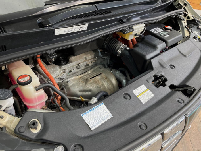 2016 Toyota Alphard Hybrid DAA-AYH30W (UW-6a30bd8588de1)[15]