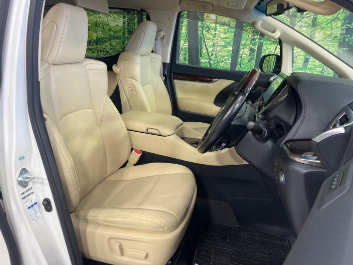 2017 Toyota Alphard Hybrid DAA-AYH30W (UW-6a30bd8597cea)[12]