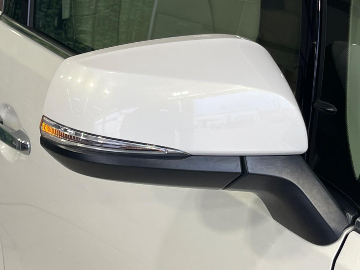 2017 Toyota Alphard Hybrid DAA-AYH30W (UW-6a30bd8597cea)[10]