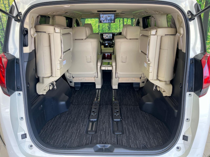 2017 Toyota Alphard Hybrid DAA-AYH30W (UW-6a30bd8597cea)[23]