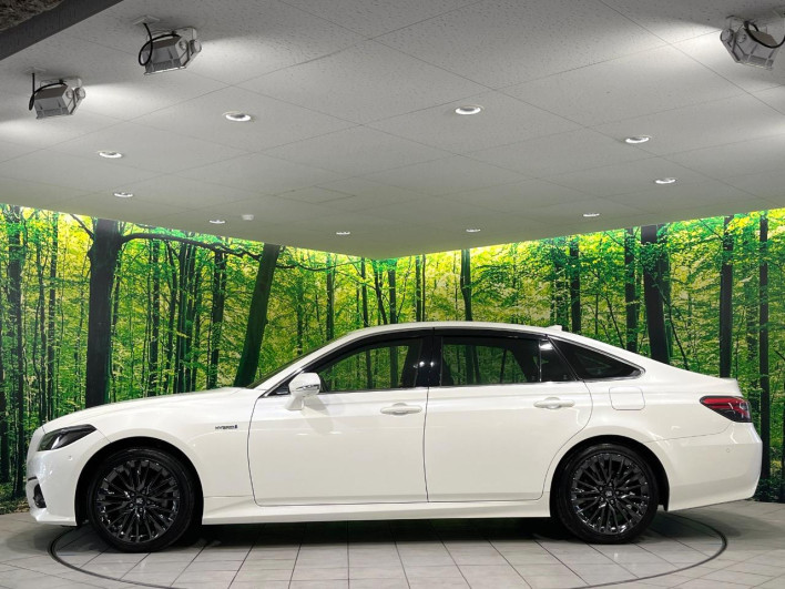 2020 Toyota Crown Hybrid 6AA-AZSH20 (UW-6a30bd883e9b6)[8]