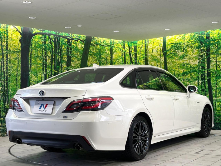 2020 Toyota Crown Hybrid 6AA-AZSH20 (UW-6a30bd883e9b6)[16]