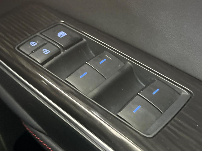 2020 Toyota Crown Hybrid 6AA-AZSH20 (UW-6a30bd883e9b6)[28]