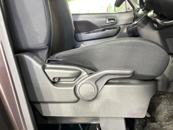 2021 Mitsubishi eK Cross Space 4AA-B35A (UW-6a30bd9c85163)[24]