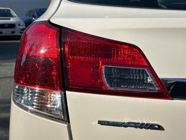 2014 Subaru Legacy Touring Wagon DBA-BRM (UW-6a30bdb09110f)[19]