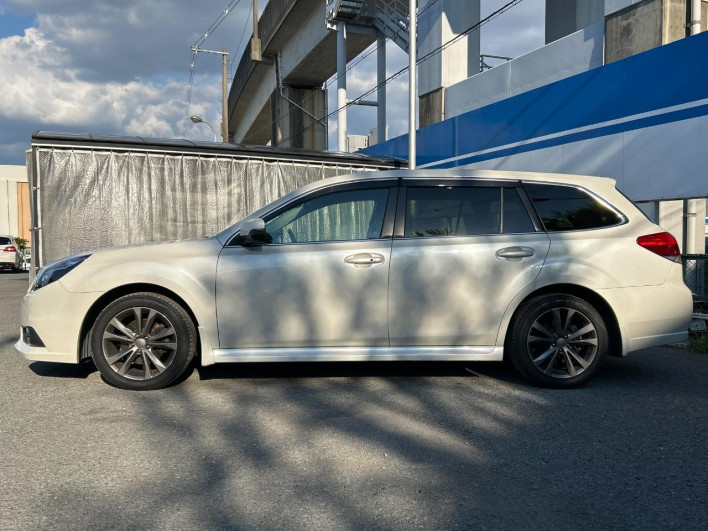 2014 Subaru Legacy Touring Wagon DBA-BRM (UW-6a30bdb09110f)[14]