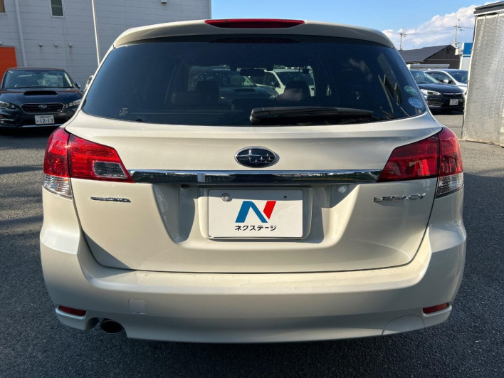 2014 Subaru Legacy Touring Wagon DBA-BRM (UW-6a30bdb09110f)[17]