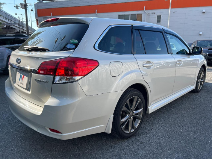 2014 Subaru Legacy Touring Wagon DBA-BRM (UW-6a30bdb09110f)[26]